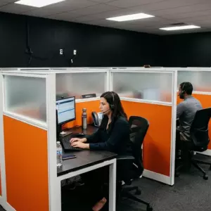Мобильные офисные перегородки и ширмы Мобильные офисные перегородки и ширмы